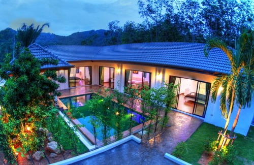 Chalong Villa | 3 Bedroom Pool Villa in Chalong