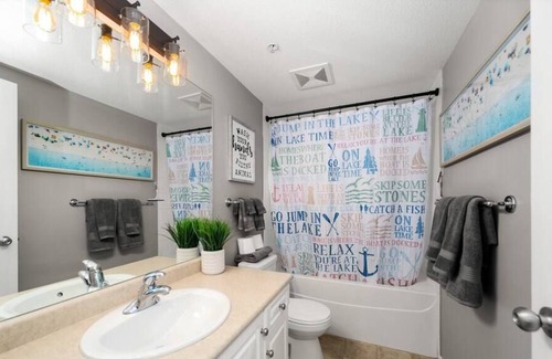 North End Condo | 3 Bedroom / Poolside / Lakefront / Pools & Hot Tub