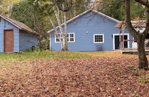 Minden Cottage | 3 Bedroom Private Cottage in Minden Hills