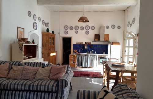 Praiola House | 3 Bedroom Private vacation home in riposto