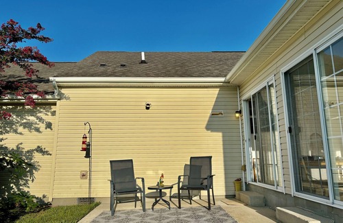 Milton House | 3 bedroom ranch in enjoyable Lewes 20 minutes to beach & historic district.