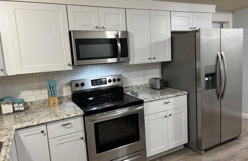 Seaview Apartment | 3-bedroom Seaview Beach Cottage apartment