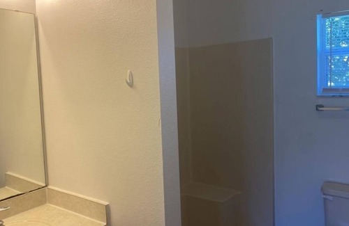 Poinciana Apartment | 3 Bedroom Single family 422095 by Houzlet