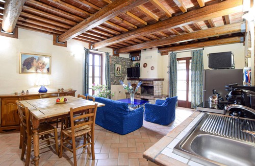 Ficulle Apartment | 3 bedroom stunning apartment in Ficulle