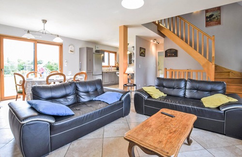 Equemauville House | 3 bedroom stunning home in EQUEMAUVILLE