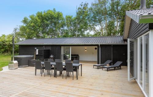 Spøttrup House | 3 Bedroom Stunning Home In Spøttrup