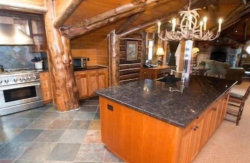 Lake Placid Resort | 3 Bedroom Suit - The Whiteface Lodge-Lake Placid!