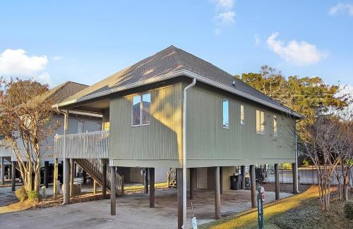 Myrtle Beach House | 3 Bedroom Summer Cottage only Steps from the Ocean