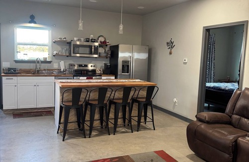 Slaughterville House | 3-bedroom town home just 20 minutes from Norman and OU campusnand downtown