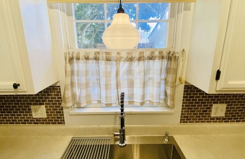 Greenville House | 3 Bedroom Townhome in Excellent Location