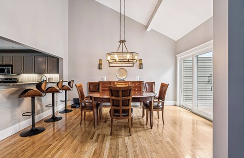 West Hartford House | 3-Bedroom Townhome Overlooking 12th Hole in Quechee, VT Recently Renovated!