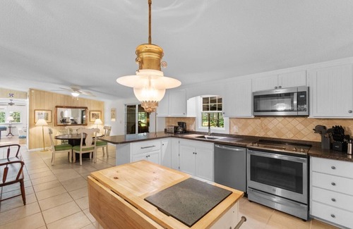 Pawleys Island House | 3 Bedroom Vacation Home with Salt Water Pool