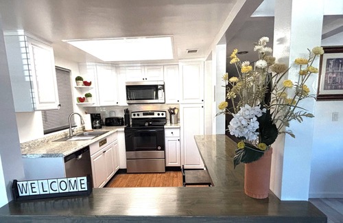 Bay Crest Park House | 3-Bedroom Vacation Home in Marvelous Tampa with AC, WiFi, & Entertainment