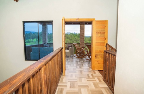 Jarabacoa Villa | 3-bedroom villa in charming Jarabacoa Jumunuco with AC, WiFi