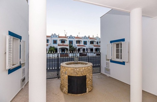 Manta Rota Ski Chalet | 3 bedroom villa with patio in Praia da Manta Rota by AlgarveManta (2V3)