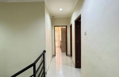 Central Yogyakarta Villa | 3-bedroom villa with AC, WiFi in fabulous Mantrijeron, Jogja