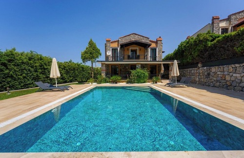 Oludeniz Villa | 3 bedroom villa with own pool and large garden in ovacik oludeniz