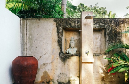 Weligama Villa | 3 Bedroom Villa with Pool, Fully staffed, 500m from Weligama beach in Sri Lanka.