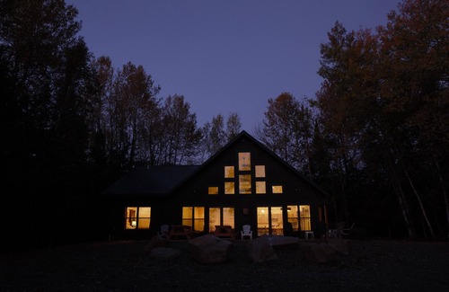 Ely House | 3 bedroom w/loft/2 bath lake home, fireplace, across from BWCA,7 miles from Ely