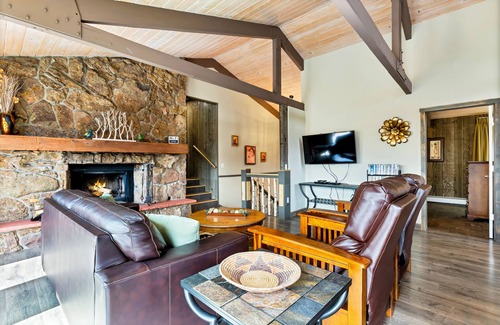 Estes Park House | 3 Bedroom W/Mountain Views!