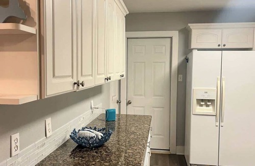Galveston House | 3 bedroom walk to the beach!