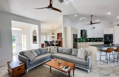 Saint James City House | 3-bedroom waterfront pool house in Manatee Bay. BYOB: Bring your own boat