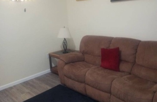 Schenectady Apartment | 3 bedroom with free parking