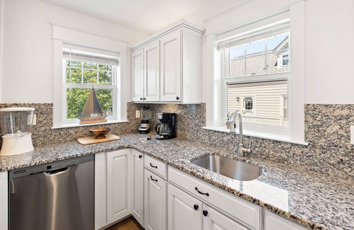 Wall Apartment | 3 Bedrooms Apartment In Belmar