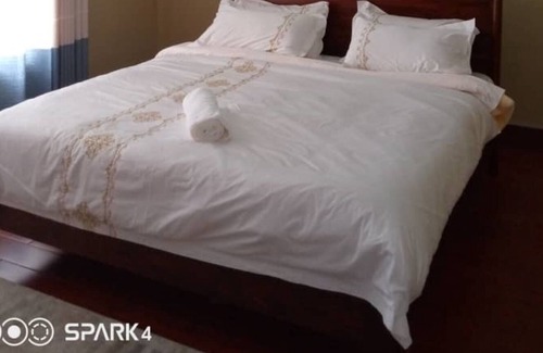 Lusaka Villa | 3 bedrooms exclusive house in Mass Media