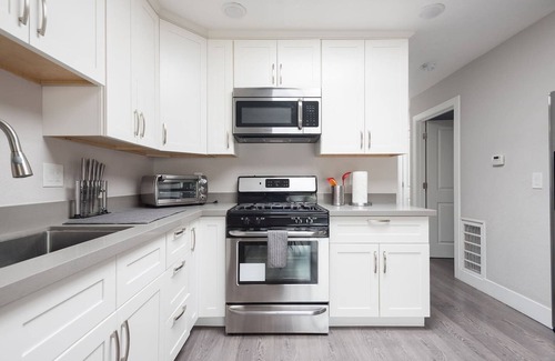 Daly City House | 3-Bedrooms house bordering from SF & SFO
