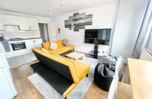 Islington Apartment | 3 Bedrooms London Urban Escape
