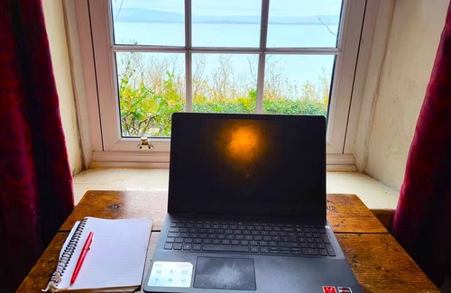 Aberdovey House | 3 bedrooms sleeps 5 NEXT TO Penhelig Beach WOW VIEWS