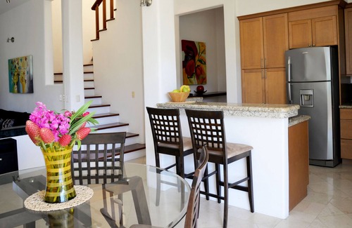 P Chahue Condo | 3 Bedrooms, Top Floor, large Roof-Top Terrace, 360°Views, Chahue Bay & Mountains