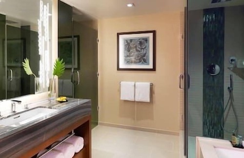 Waikiki Resort | 3 BedroomSuite, The Grand Islander Resort