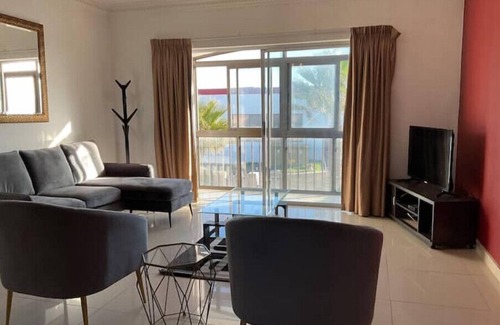Bantry Bay House | 3 Beds in Coral Roadn