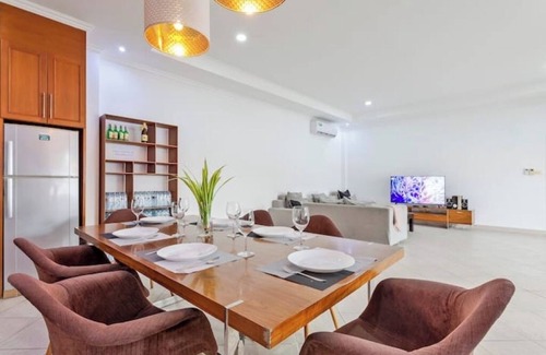 Jomtien Villa | 3 beds Pratamnak Near Walking Street