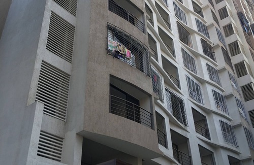 Borivali West House | 3-BHK Fully Furnished Service apartment for 6 Packs.