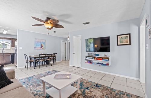 Coquina Gables Cottage | 3 Blocks to the Beach, Cozy 2 bedrooms, 1 full bath home.