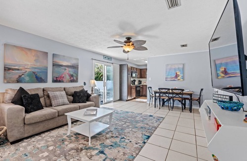 Coquina Gables Cottage | 3 Blocks to the Beach, Cozy 2 bedrooms, 1 full bath home.
