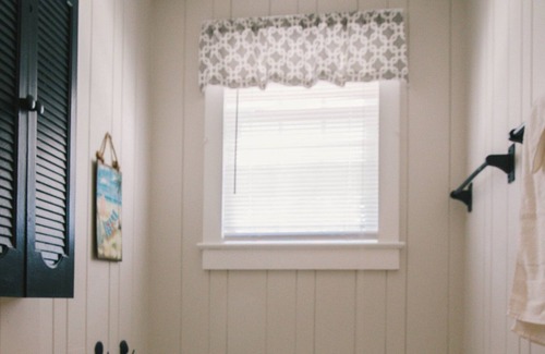 Downtown Myrtle Beach Cottage | 3 Br 2 Ba Cottage, pet friendly, walk 300 Ft. to the ocean, Boardwalk and Pier