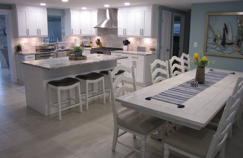 Hudson Beach Estates House | 3 BR 2 Bath Salt Air Retreat on Deep Water Canal Minutes to the Gulf