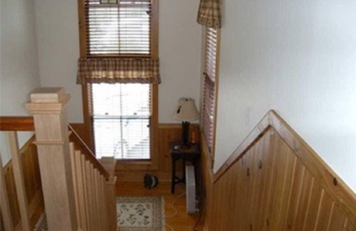 Kennebec Cottage | 3 BR/2BA Great Pond Rome, Maine Lakehouse