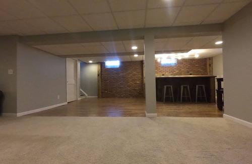 Dicken House | 3-BR Clean, comfortable, walk to Big House & more