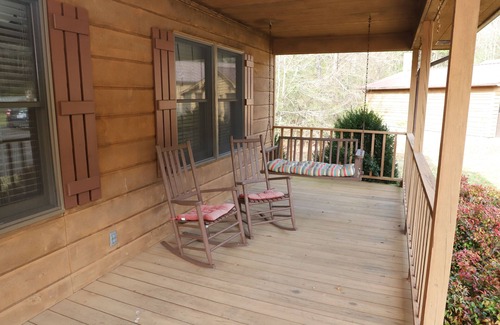 Glade Valley House | 3 BR Glade Valley Home close to Golf Courses and Blue Ridge Parkway!