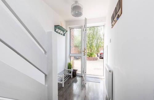 Portsmouth House | 3 BR House