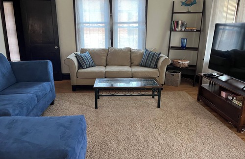 Bridgeton House | 3-BR house in serene Bridgeton 10 mile from Airport WiFi AC. Enjoy peaceful stay
