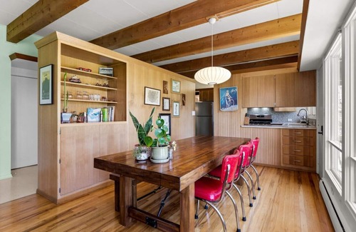 Columbia Falls House | 3 br Mid-century styled near Glacier Park, hot tub