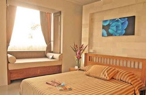 Uluwatu Villa | 3 BR ROSE Villa, Padang Padang