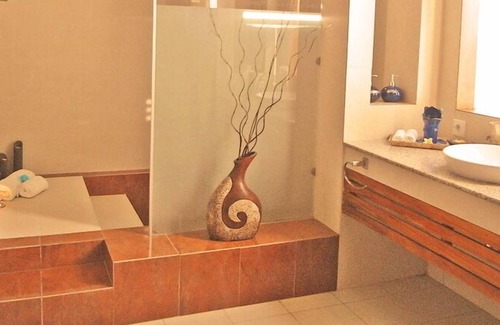 Uluwatu Villa | 3 BR ROSE Villa, Padang Padang
