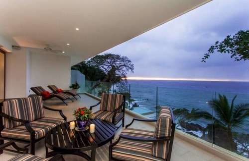 Amapas Apartment | 3 BR Sayan Beach 2500 SF Luxury Oceanfront Condo, 3 BR Sayan Oceanfront Luxury 2500 SF